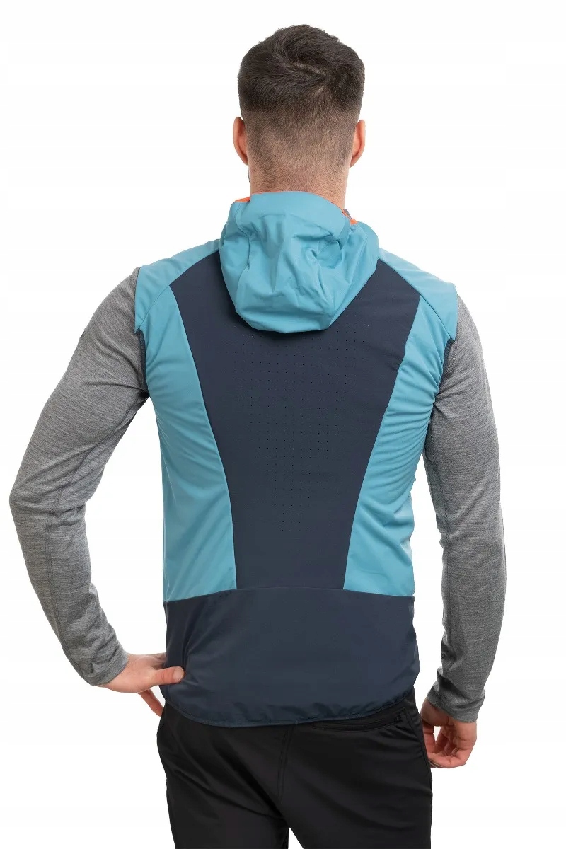 Elastyczny dół i dopasowany kaptur dla perfekcyjnego dopasowania