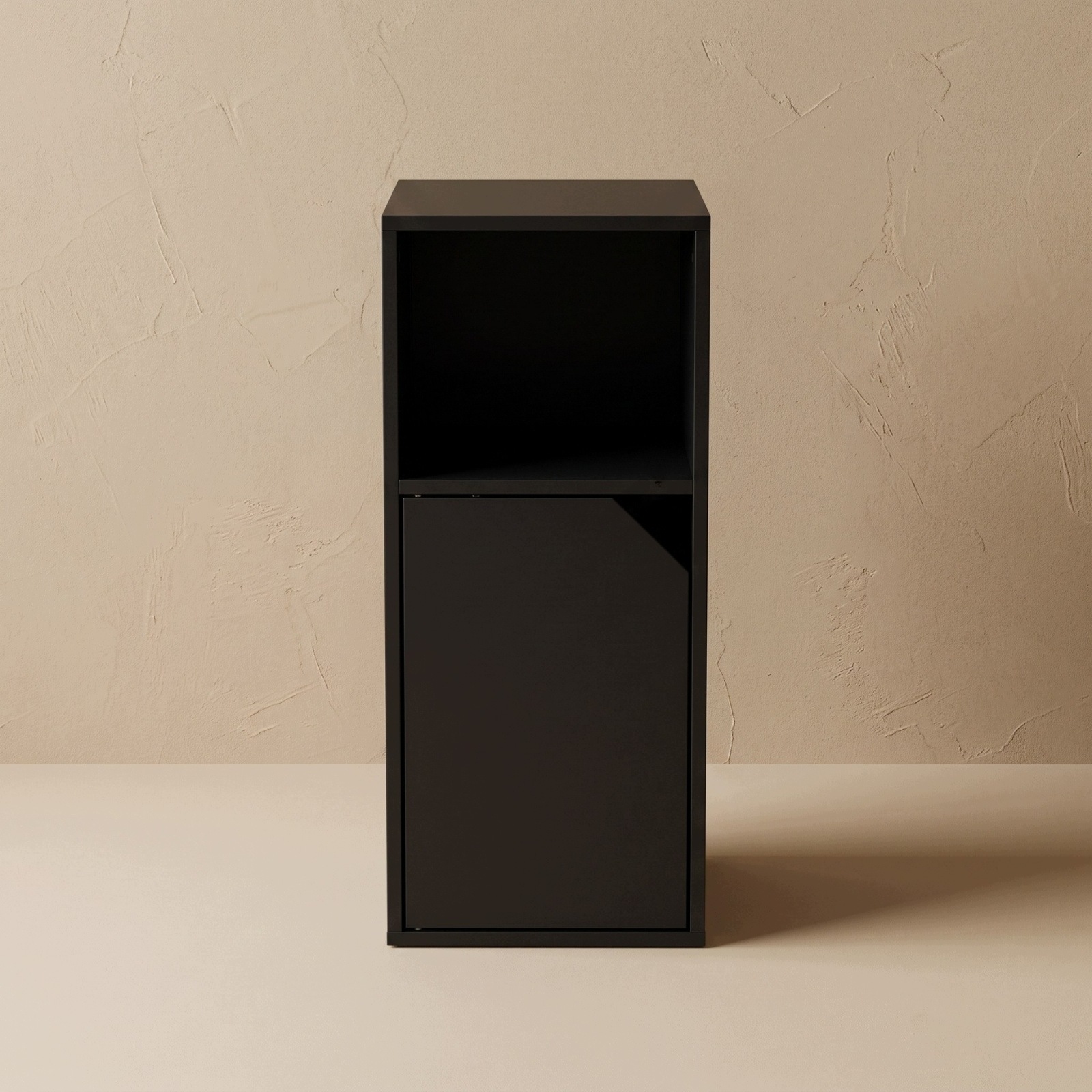 Wysoka jakość materiałów – MDF w eleganckim czarnym kolorze