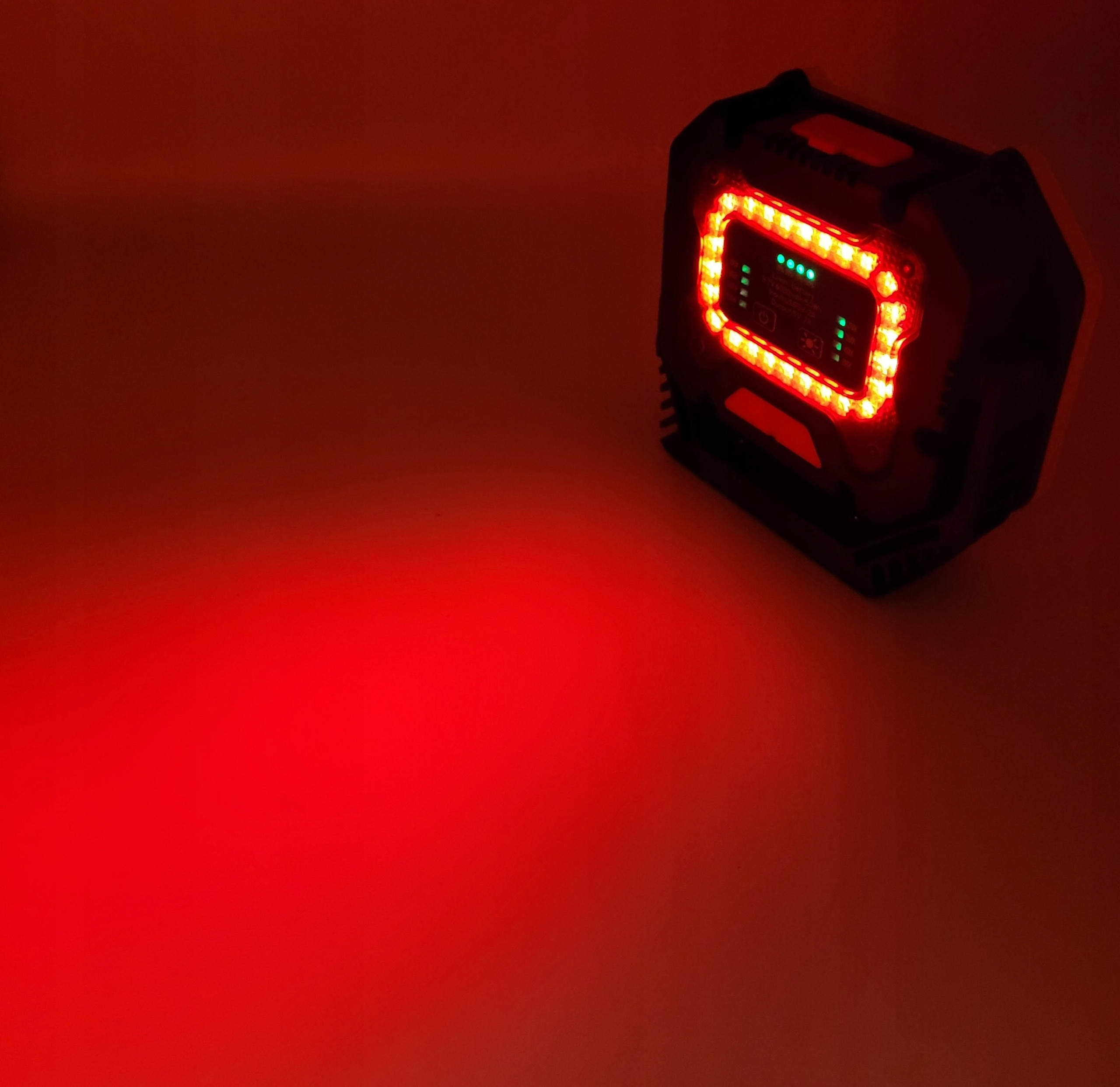 Wbudowane akumulatory – Długotrwałe zasilanie i wskaźniki ładowania