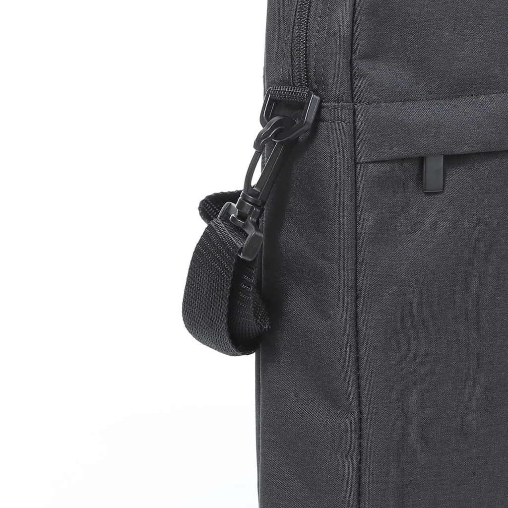 Wygodne noszenie dzięki regulowanemu paskowi