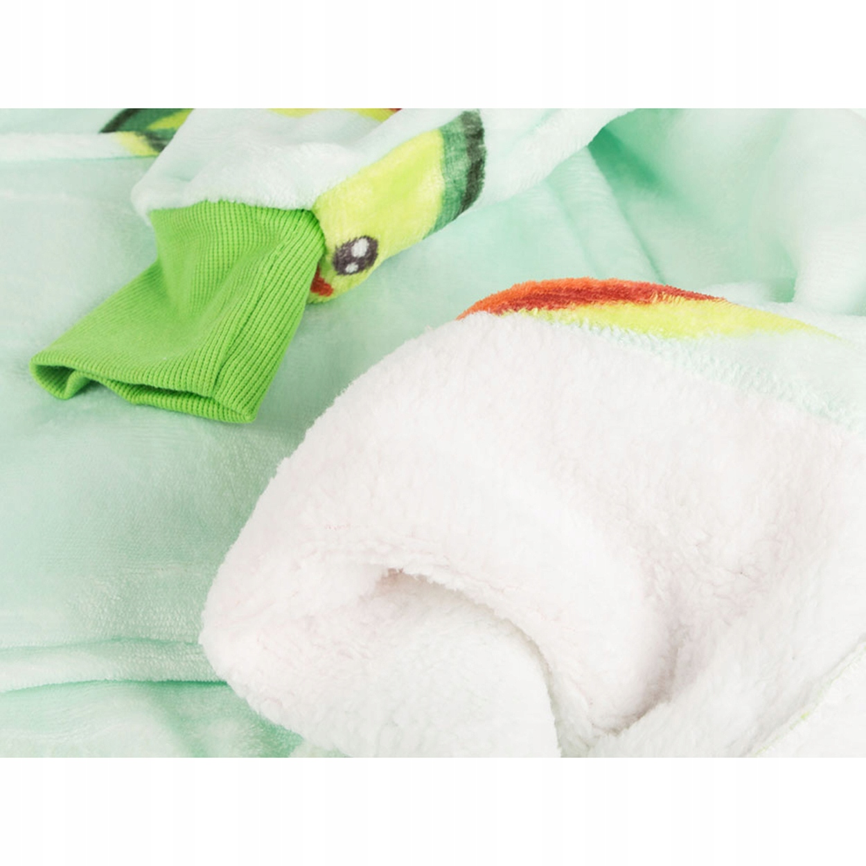 Praktyczny kaptur i kieszeń – Wygoda na wyciągnięcie ręki