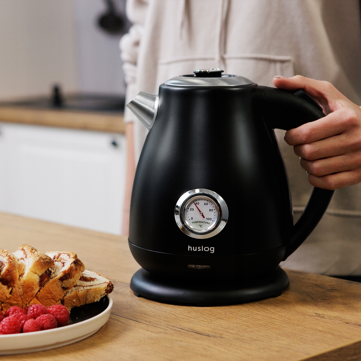 Praktyczna obudowa – Wysokiej jakości materiały dla bezpieczeństwa