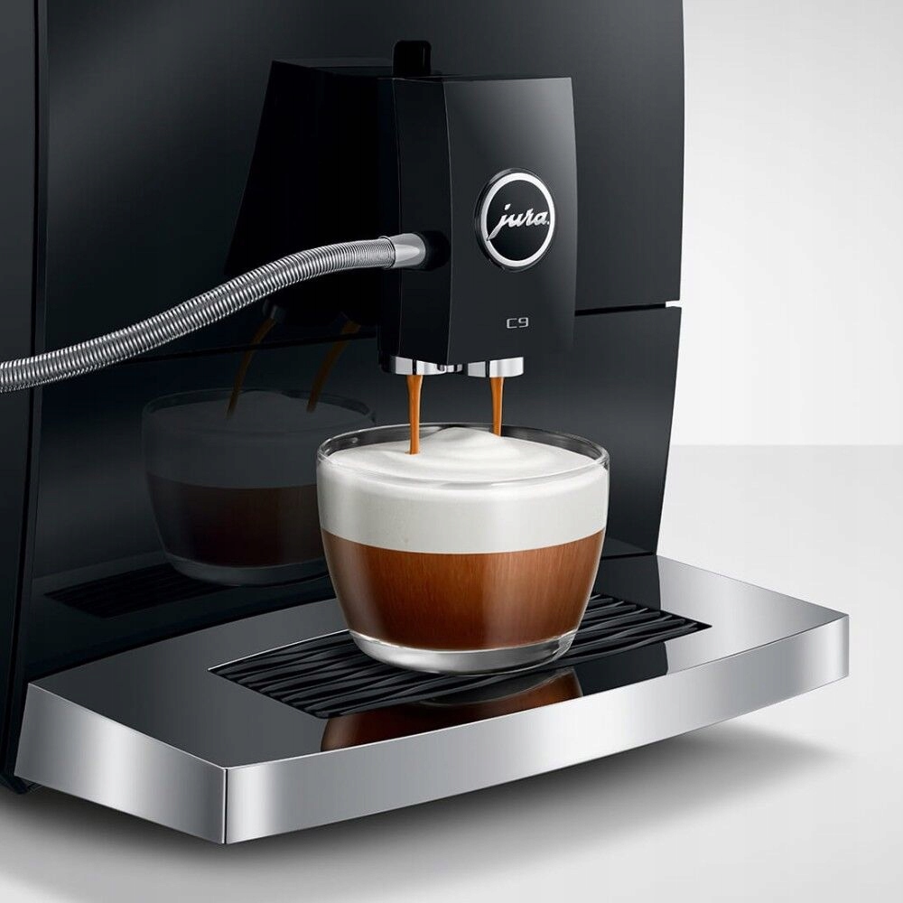 Elegancki design z chromowanymi detalami