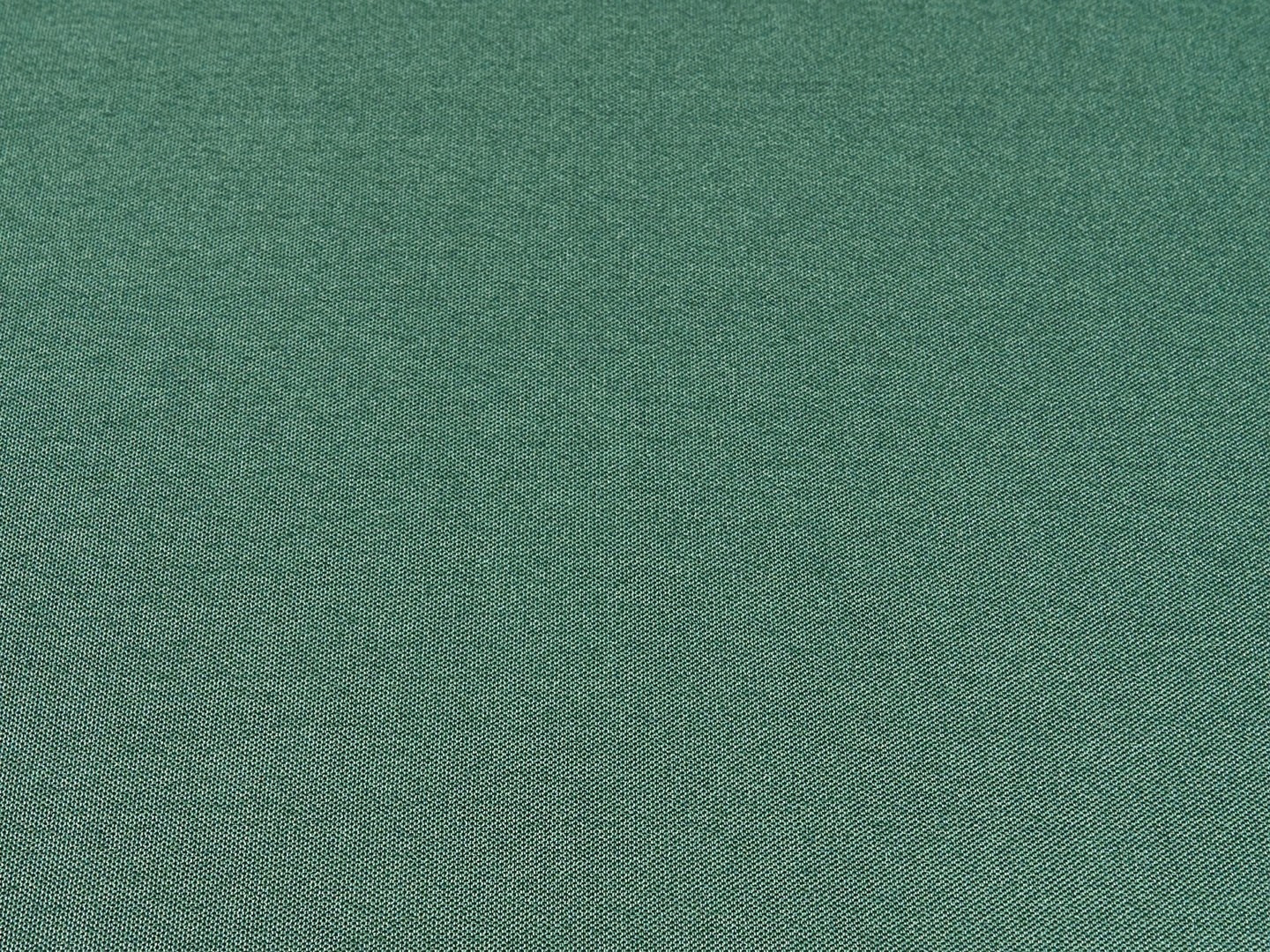 Metalowe półki i haczyki – Praktyczne rozwiązania do przechowywania