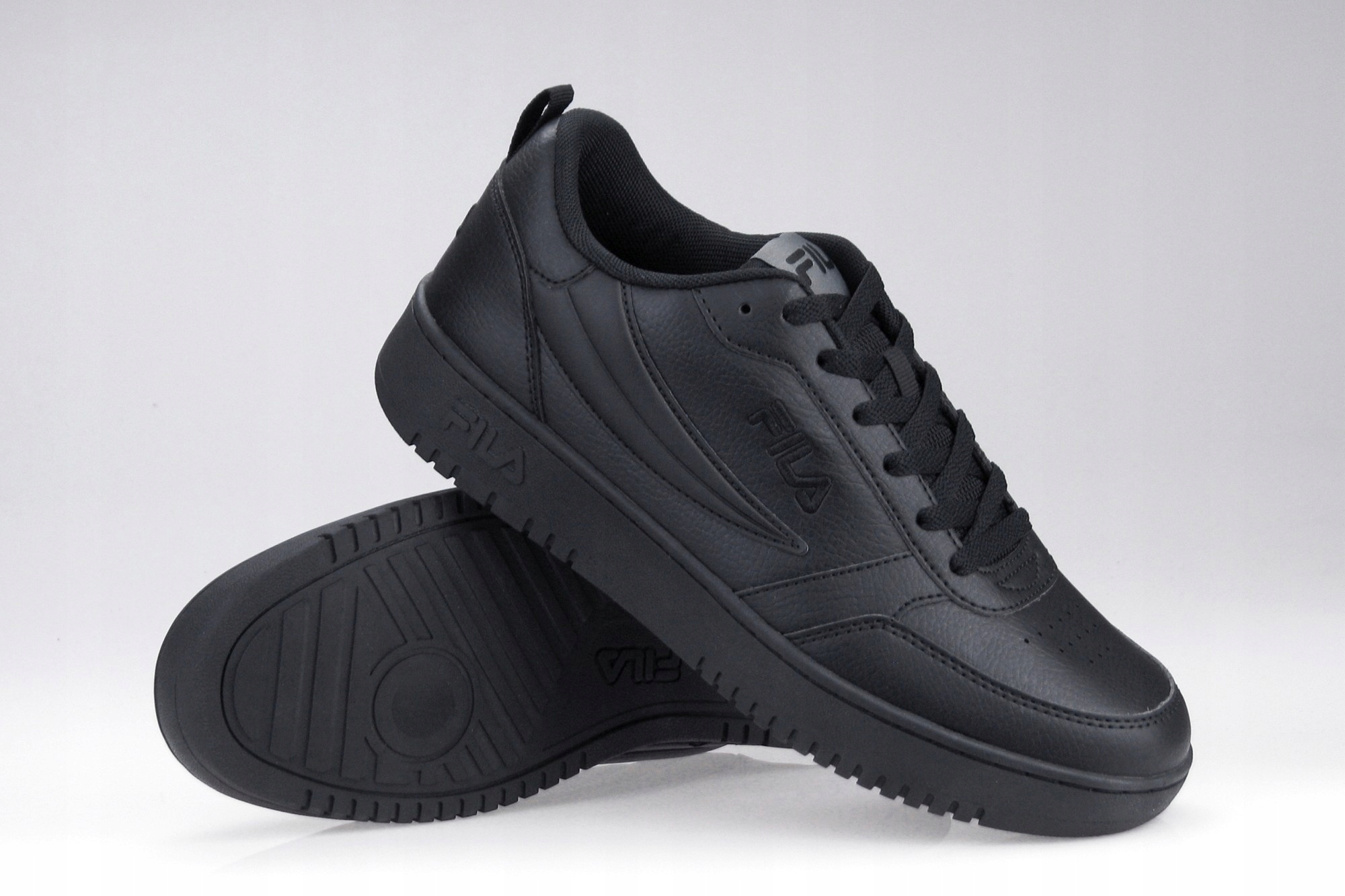 Komfort i lekkość noszenia – Idealne na długie spacery