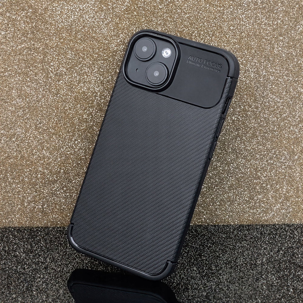 Precyzyjne wycięcia na porty dla pełnej funkcjonalności