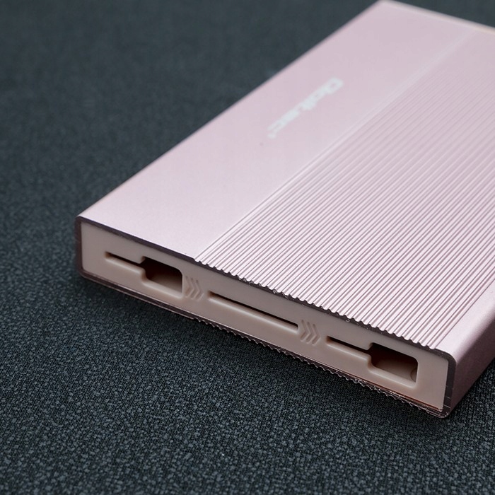 Maksymalna pojemność 2TB i szybka transmisja danych 5Gb/s