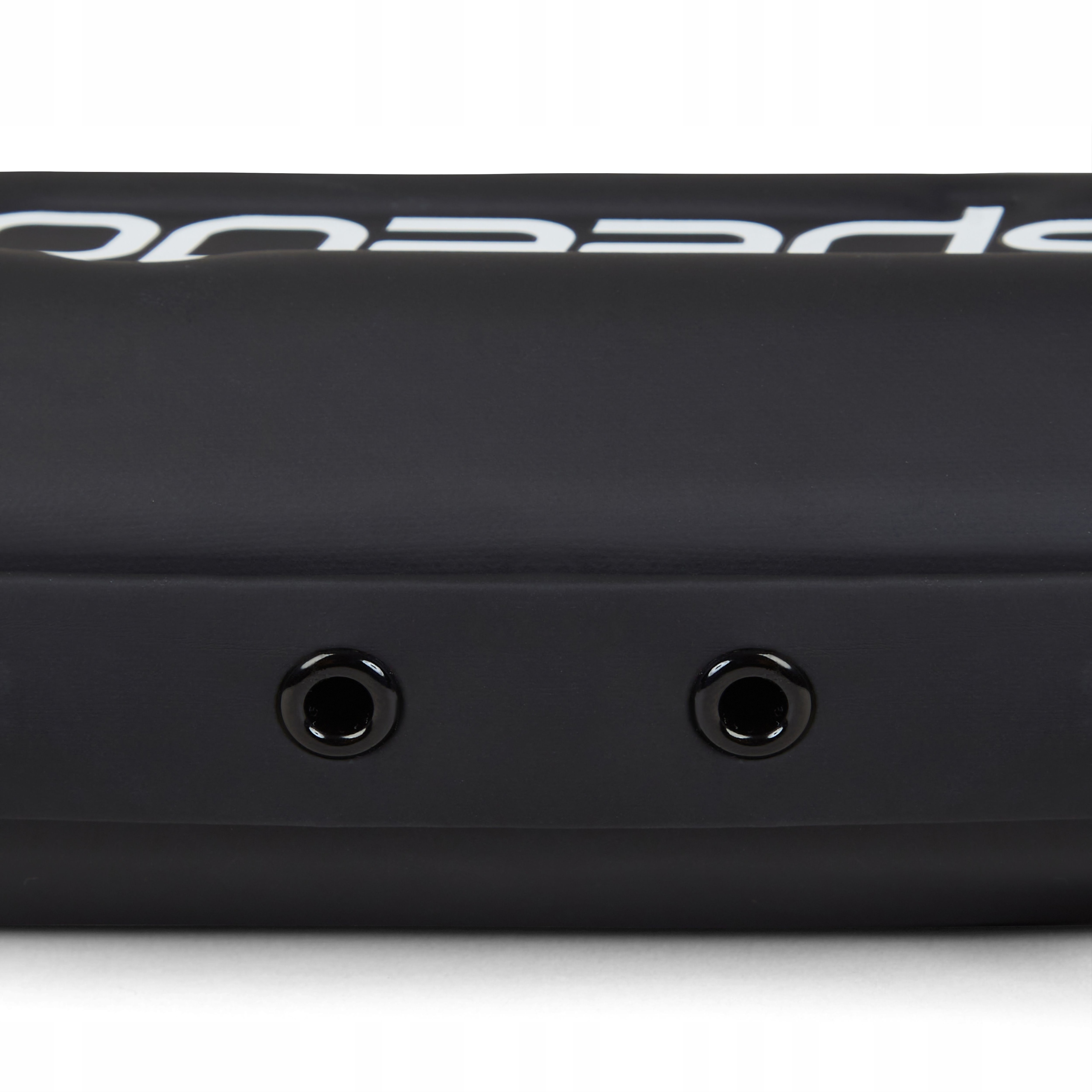 Twarda konstrukcja zapobiegająca wilgoci