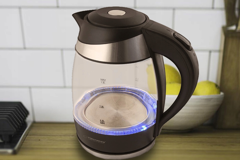 Wysoka moc 2200 W i pojemność 1,8 l – idealny dla całej rodziny