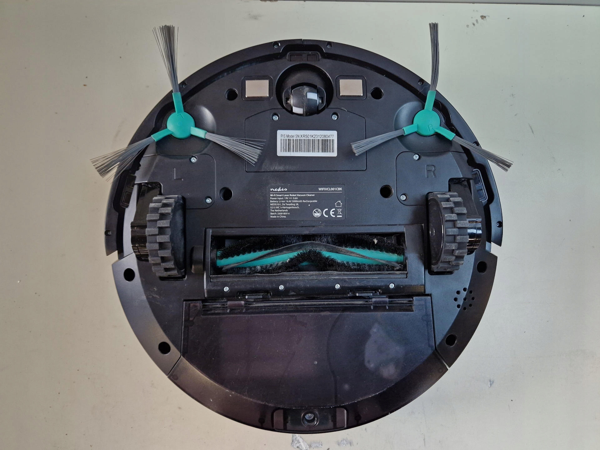 Wodoodporna nawigacja laserowa – Precyzyjne czyszczenie każdego zakątka