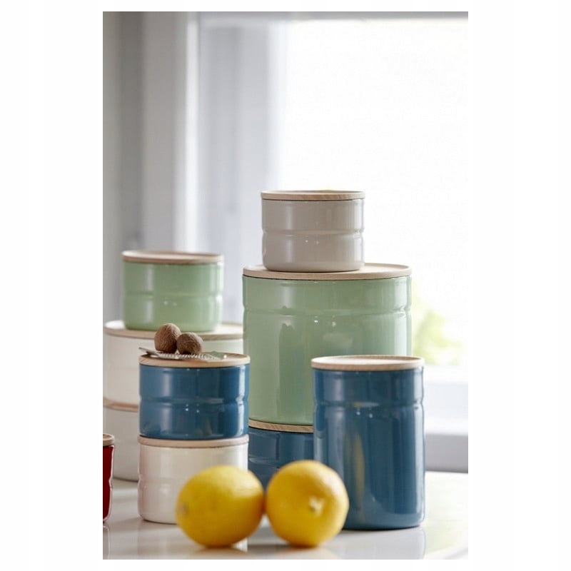 Wysoka jakość wykonania z drewna jesionowego