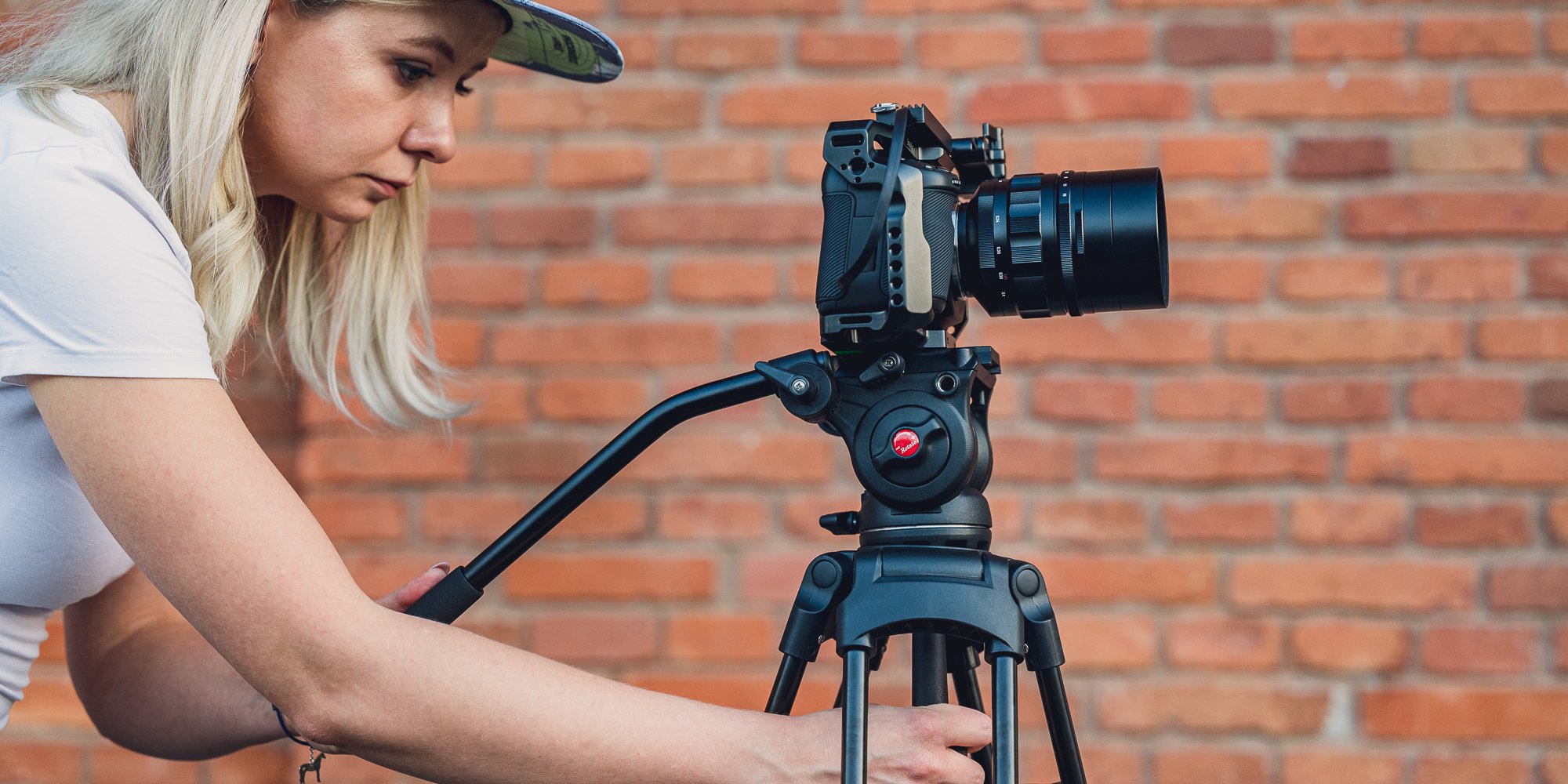 Statyw Fotopro P-2 z głowicą kulową P-2H - czarny