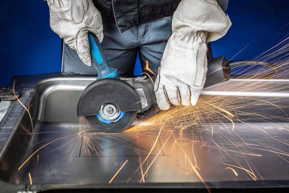 Specjalistyczne zastosowania – Cięcie blach i profili