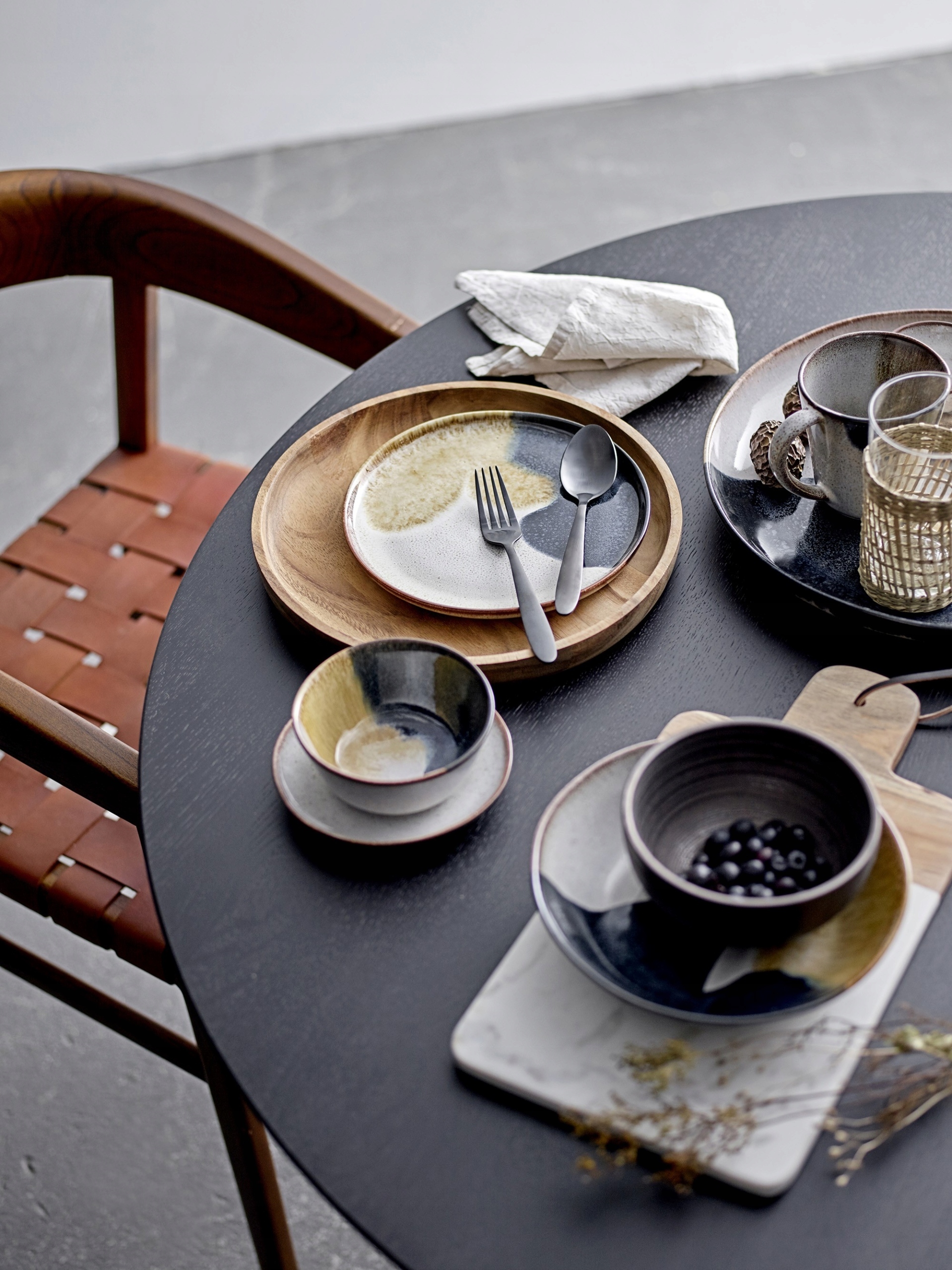 Pojemność 300ml – Doskonała do zup, sałatek i deserów