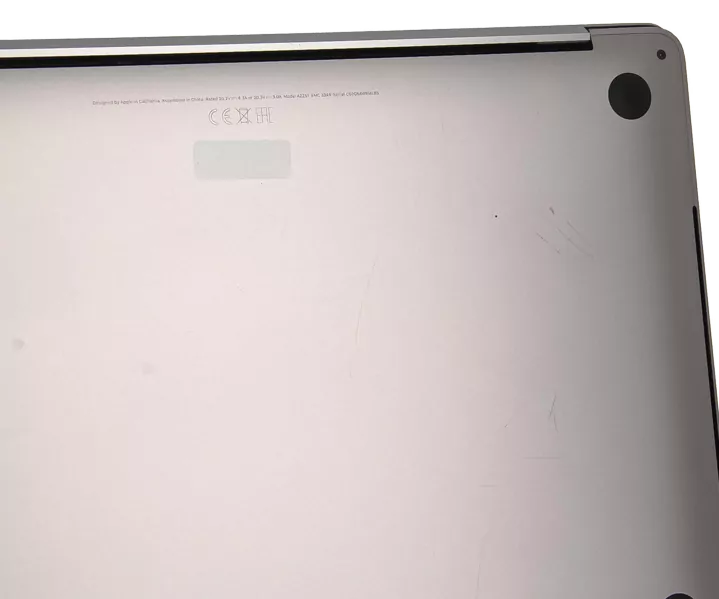 Apple MacBook