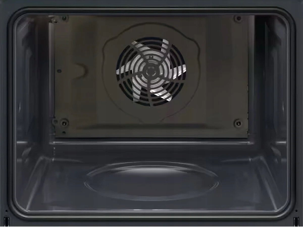 Elektryczny piekarnik z funkcją pary