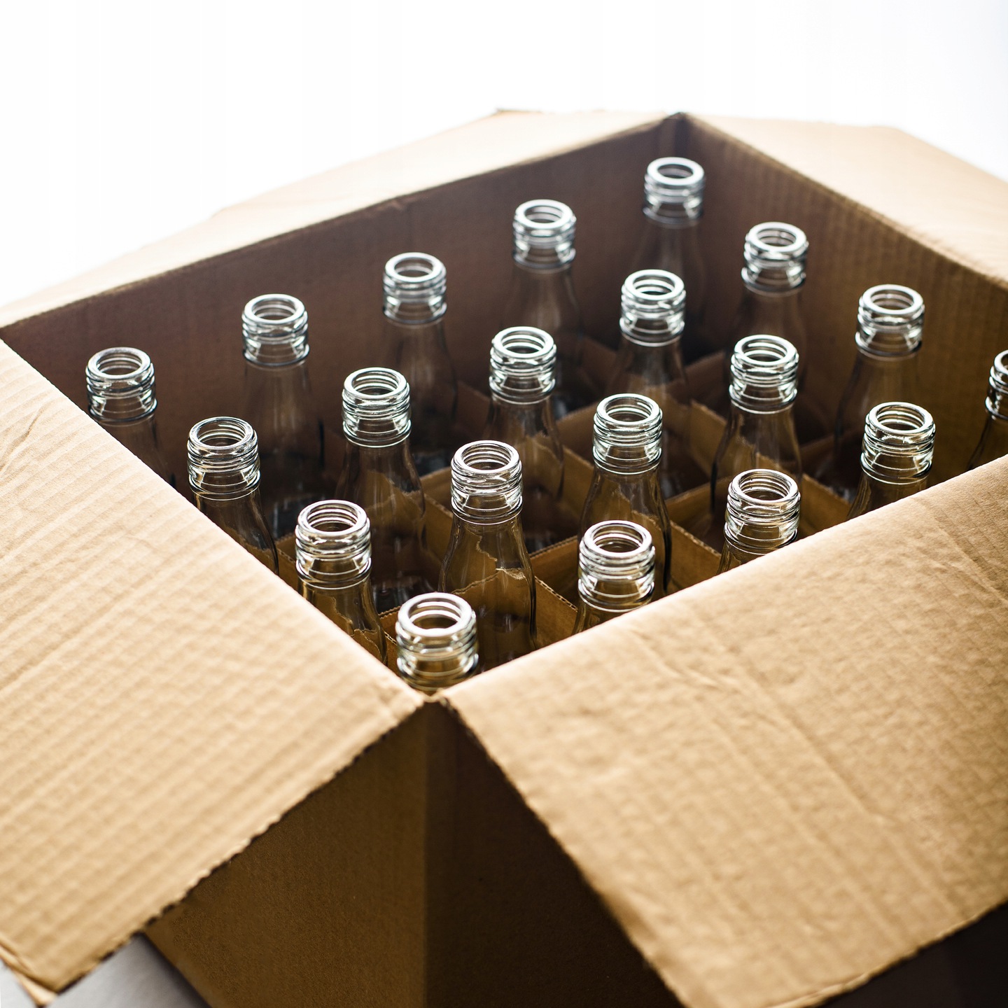 Zestaw 480 sztuk butelek monopolowych – Doskonałe na Uroczystości