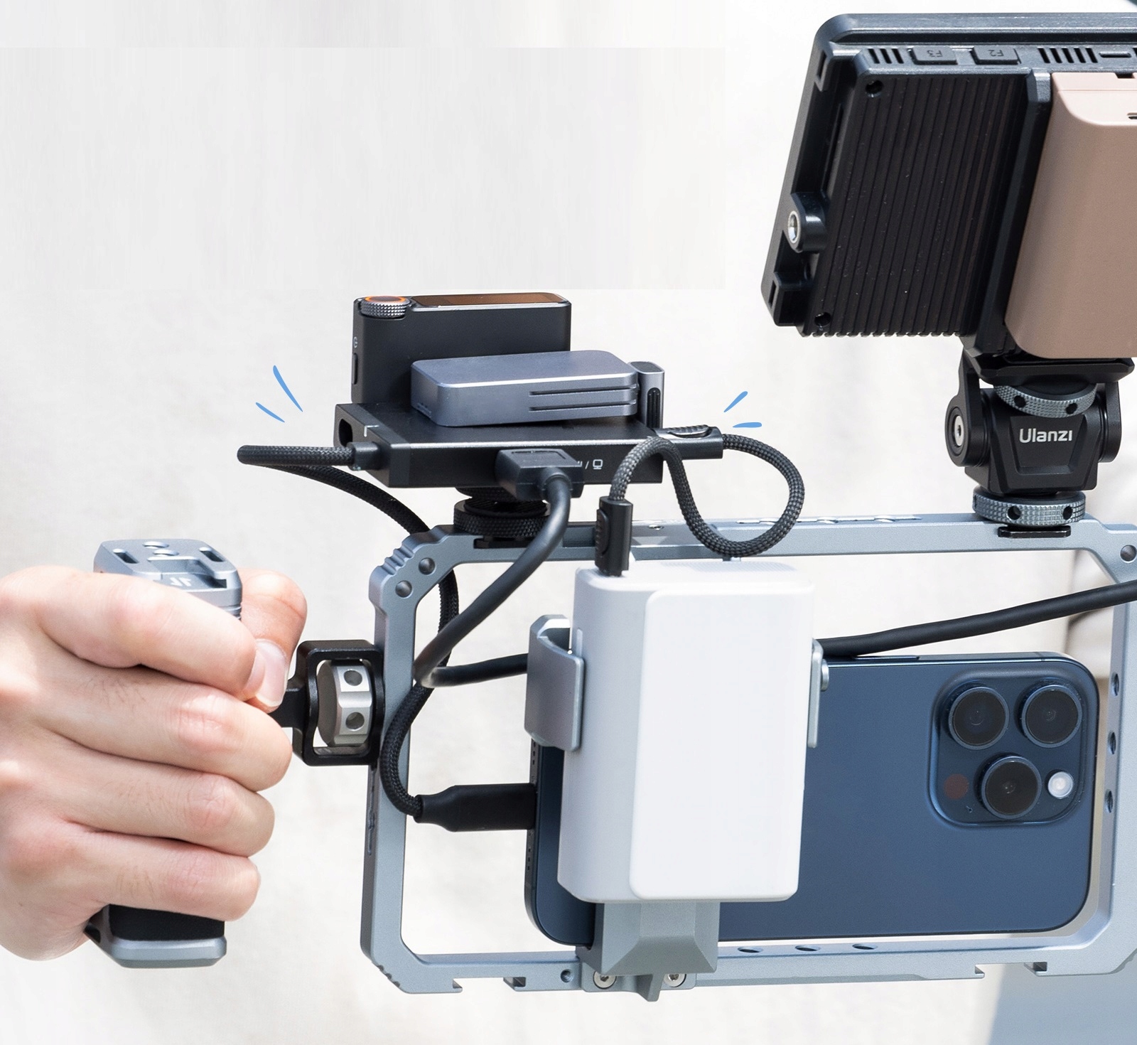 Równoczesna obsługa 4 portów USB – Więcej możliwości w jednym urządzeniu