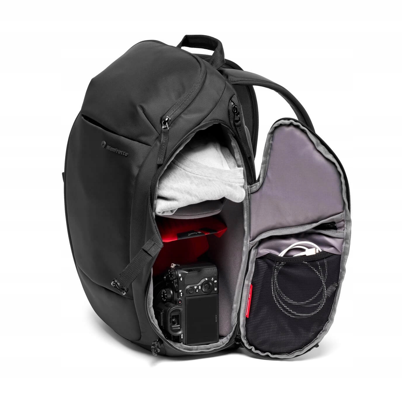 Przestronność i organizacja – Pomieści aparat i dodatkowe obiektywy