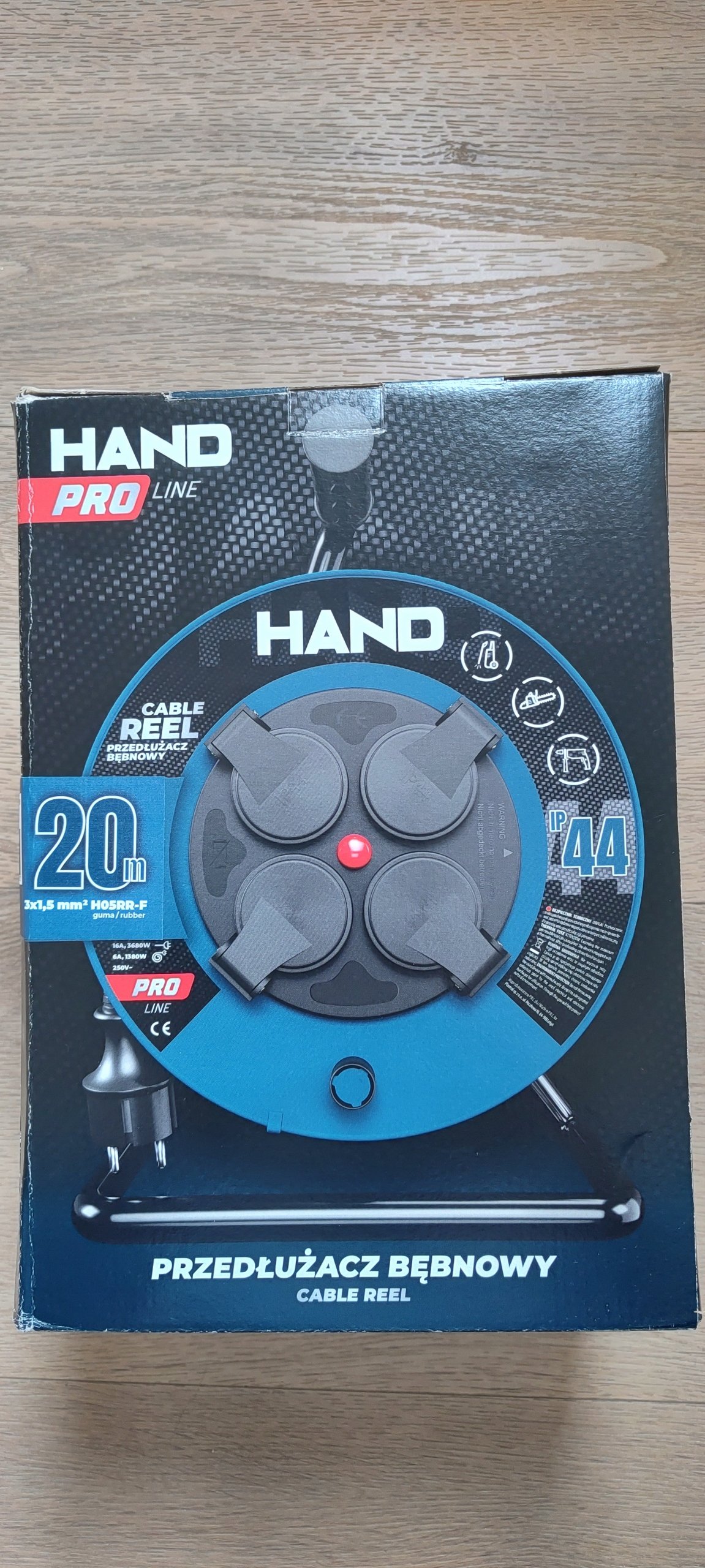 Cztery gniazda 2P+Z – Wygodne podłączenie wielu urządzeń