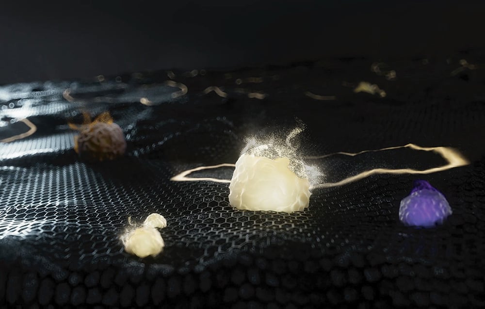 Zbliżenie na cząsteczkę zanieczyszczenia neutralizowaną na powierzchni siatki filtra