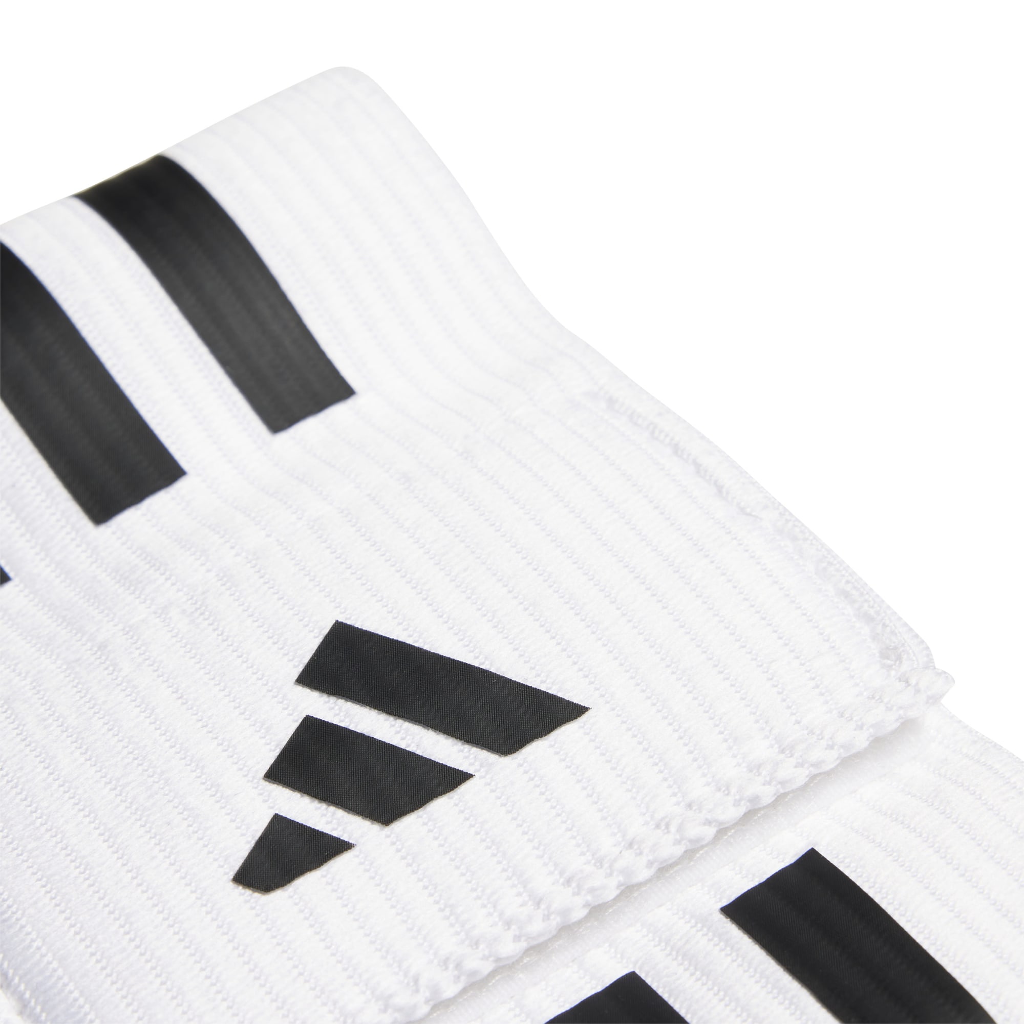 Właściwości opaski kapitańskiej adidas