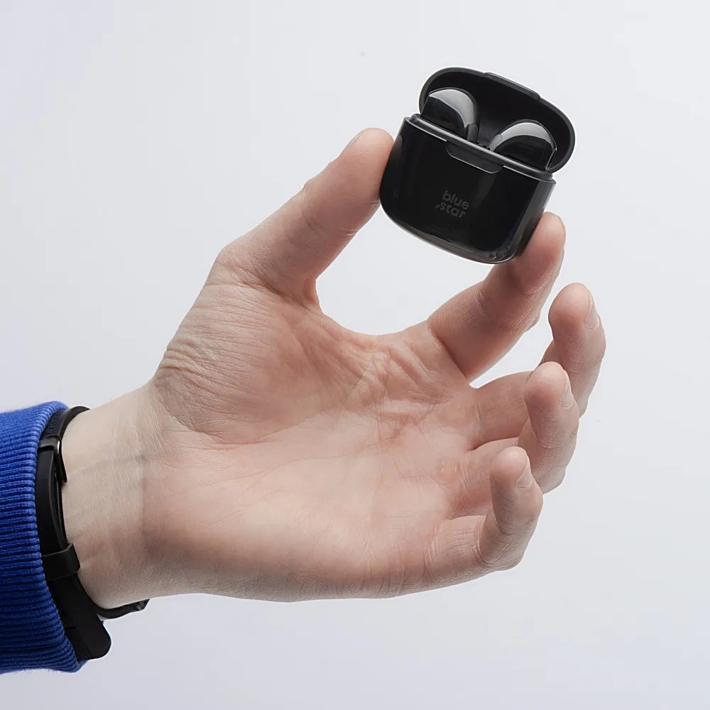 Długi czas pracy – Do 5 godzin odtwarzania muzyki i 4 godziny rozmów