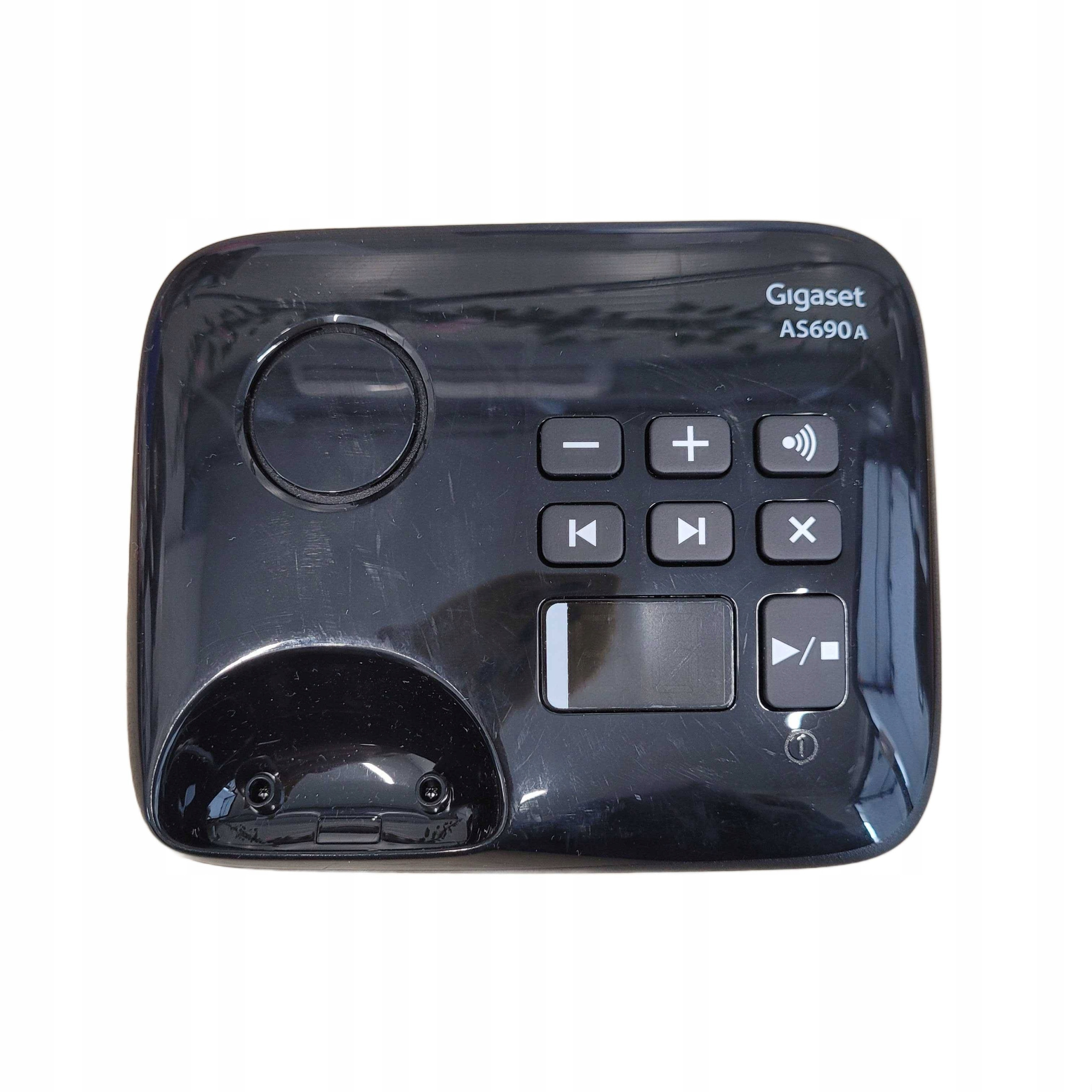 Wbudowana cyfrowa sekretarka z nagrywaniem do 20 minut