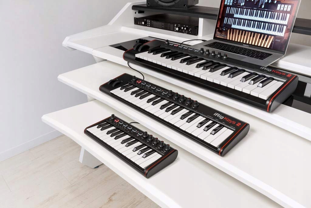 Kompaktowy kontroler MIDI z 37 klawiszami