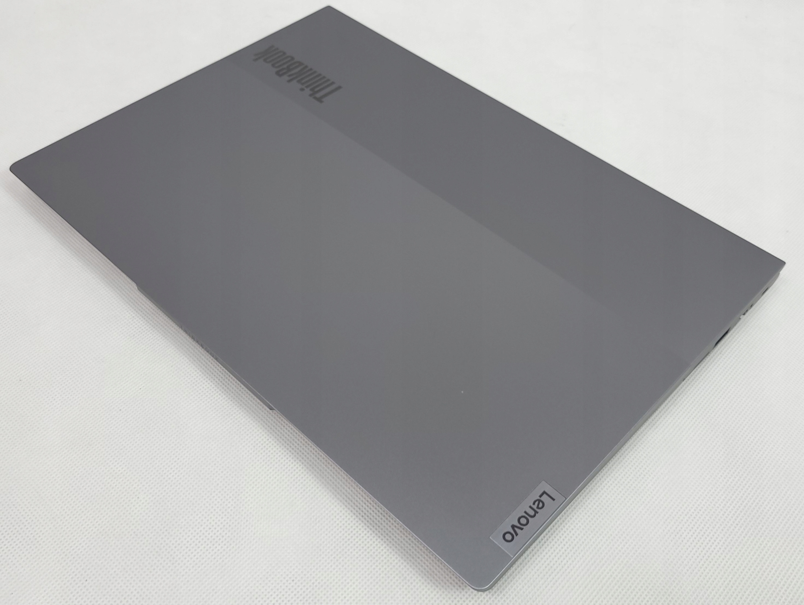 Procesor Intel Core i5-1235U – Moc obliczeniowa dla każdego użytkownika