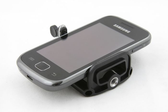 Klips do łatwego mocowania statywu