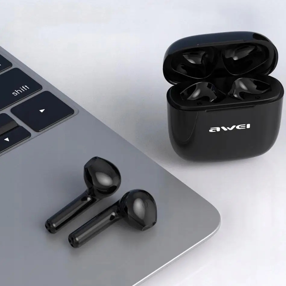 Akcesoria w zestawie – Stacja dokująca i kabel microUSB