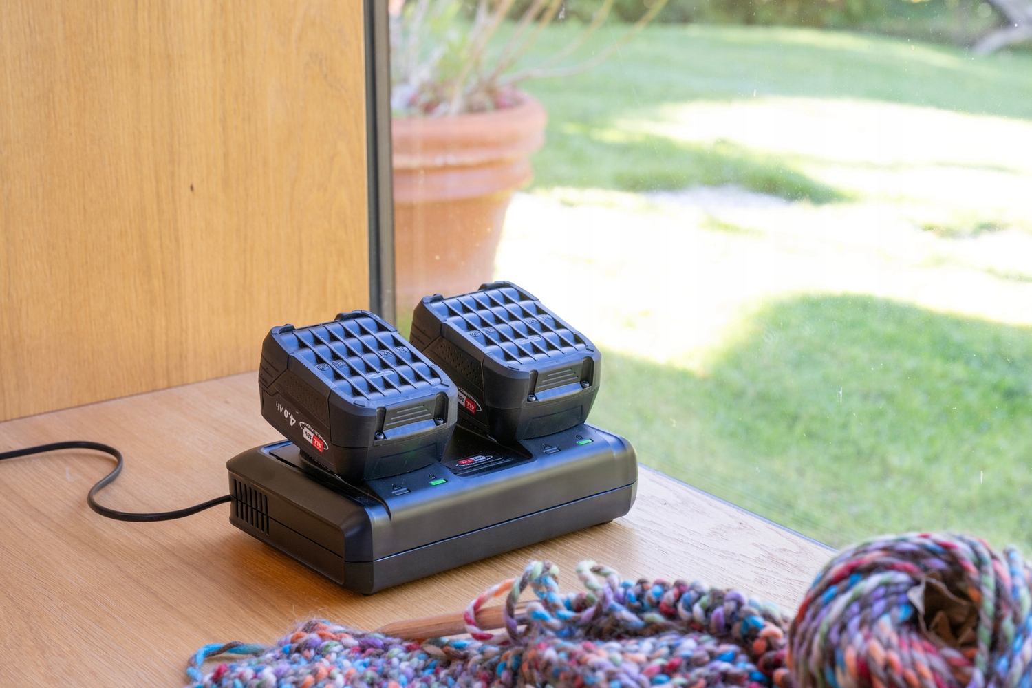 Wysoki prąd ładowania 8 A – Ekstremalnie szybkie uzupełnianie energii