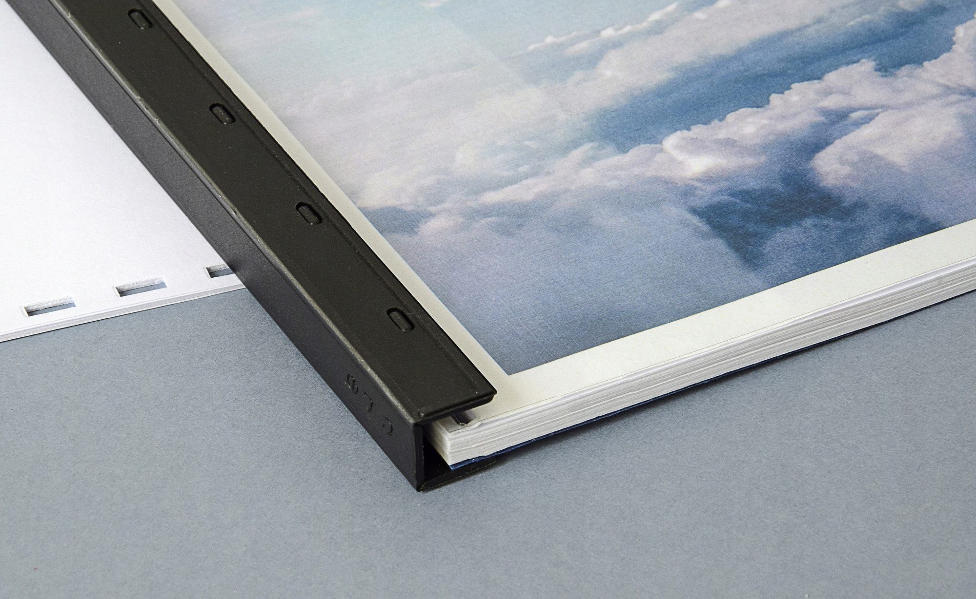 Łatwe w użyciu – Otwieranie i zamykanie listwy