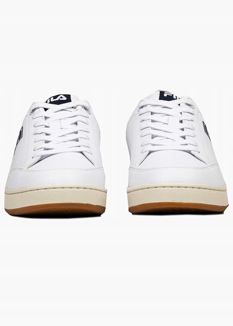 Funkcjonalność na co dzień – Sneakersy do miejskich stylizacji