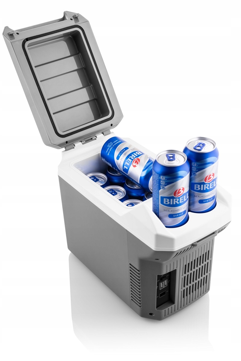 Duża komora chłodząca o pojemności 8L