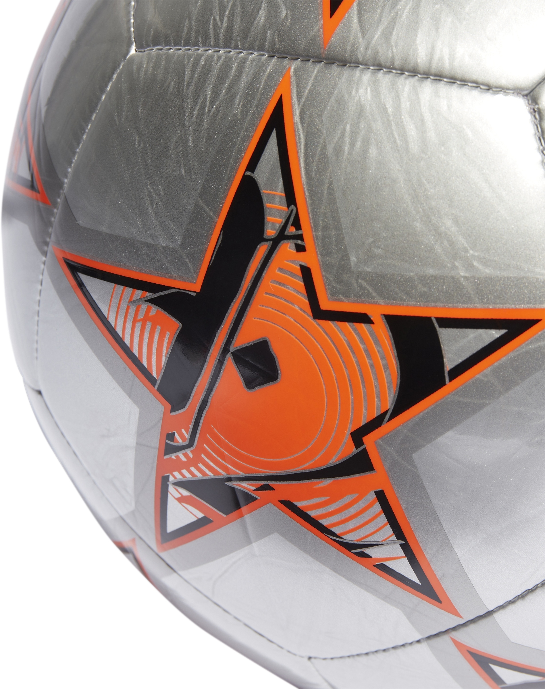 Inspiracja z Ligi Mistrzów UEFA – Unikalny design piłki