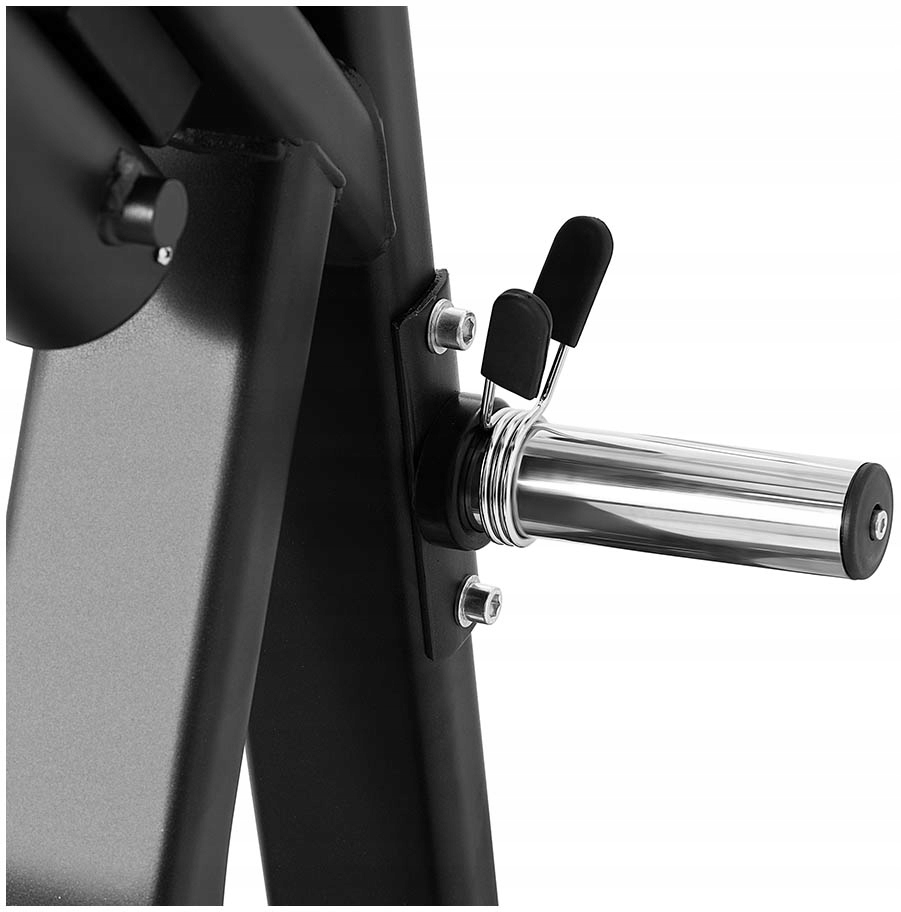 Duże obciążenie użytkownika do 135 kg i stojaka na sztangę do 200 kg