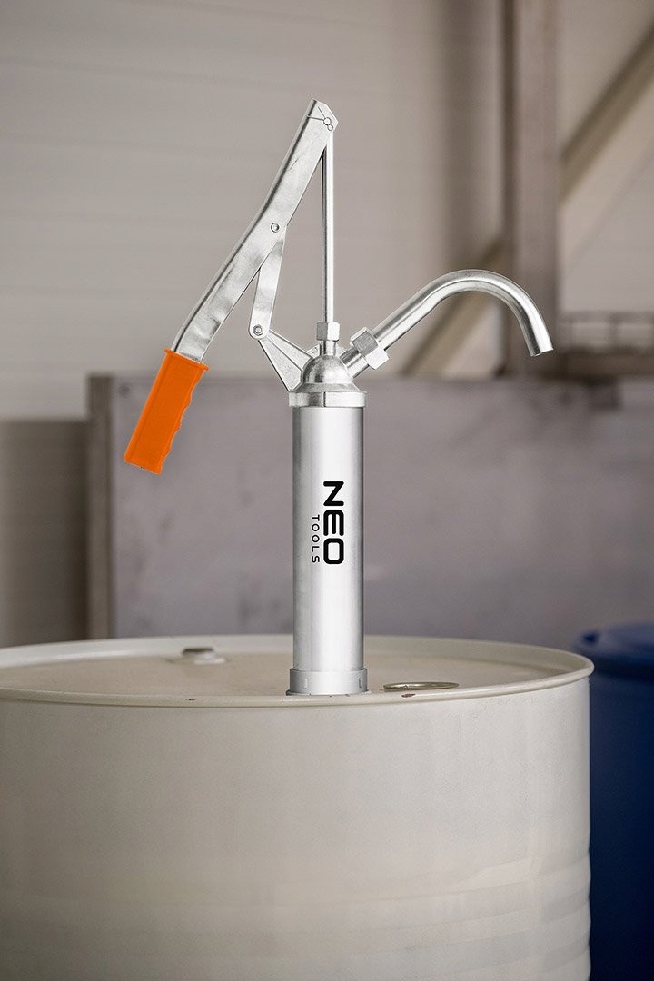Pompa do oleju NEO 11-565 – Wydajność 18 l/min dla beczek 60-220 litrów