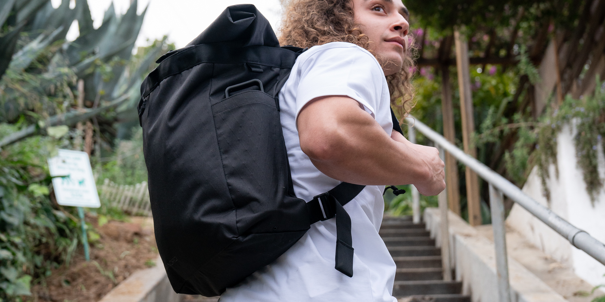 Plecakotorba Wandrd Tote Backpack - 3 sposoby noszenia