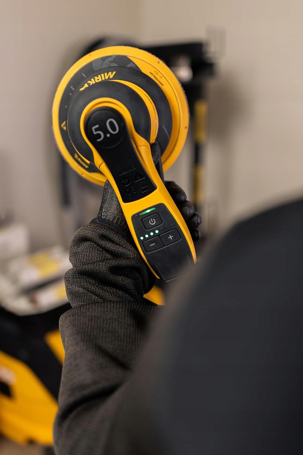 Zasilanie sieciowe – ciągła praca bez przerw na ładowanie