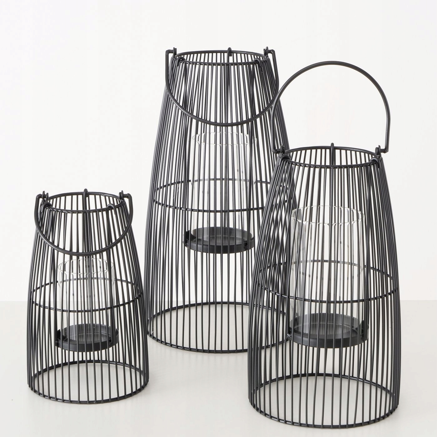 Zestaw metalowych lampionów CINTA – Elegancka dekoracja do wnętrz