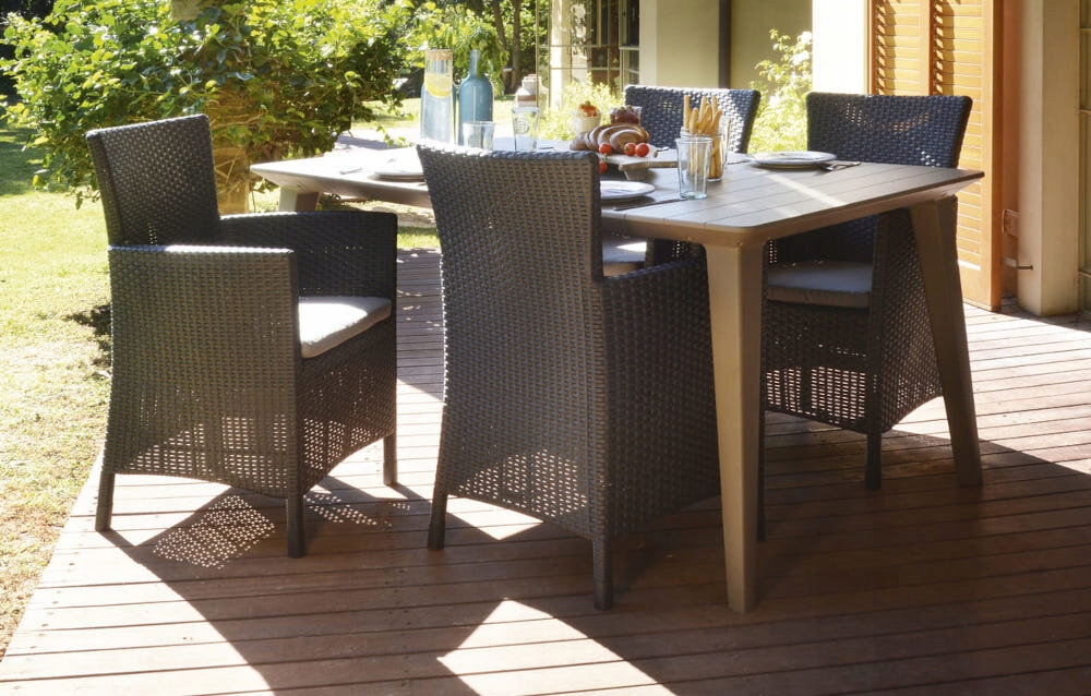 Elegancki design z rattanową fakturą