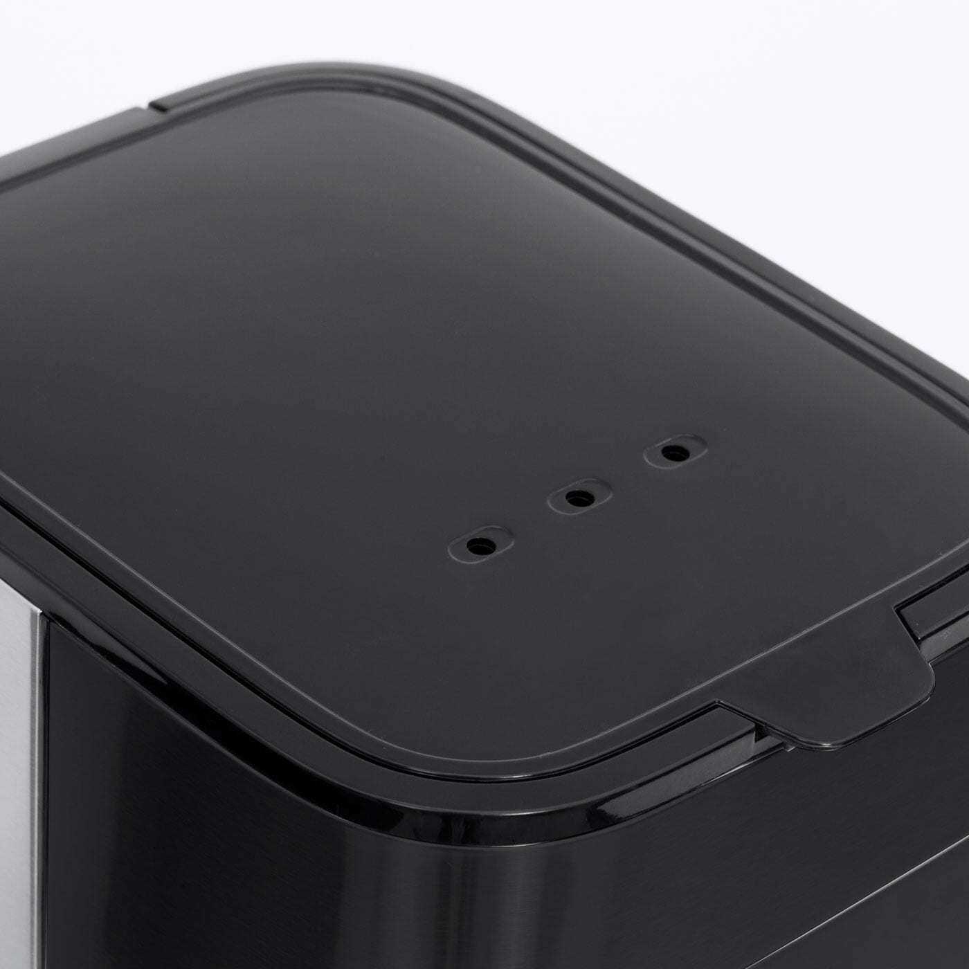 Izolowany dzbanek – Utrzymuje kawę ciepłą przez wiele godzin