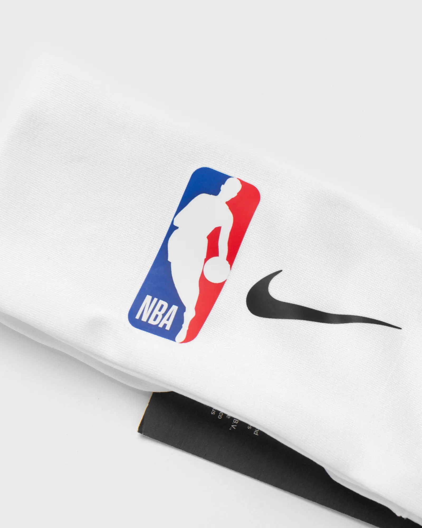 Akcesorium z logo NBA – Autentyczność i sportowy charakter