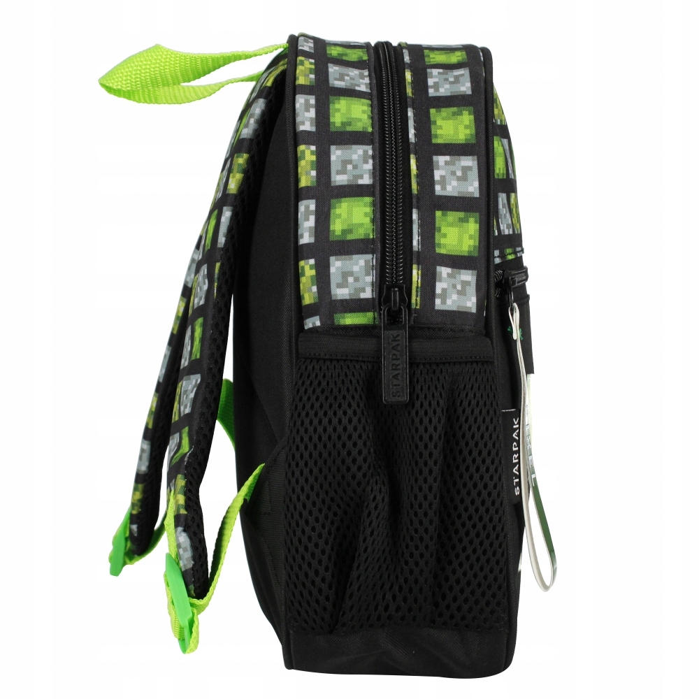 Funkcjonalność i wygoda – Pojemna komora i dodatkowe kieszenie