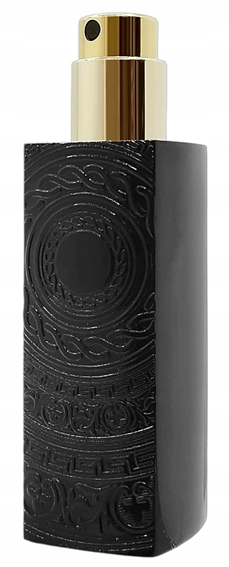 Kompozycja zapachowa – Połączenie dębu, cynamonu i fasoli tonka