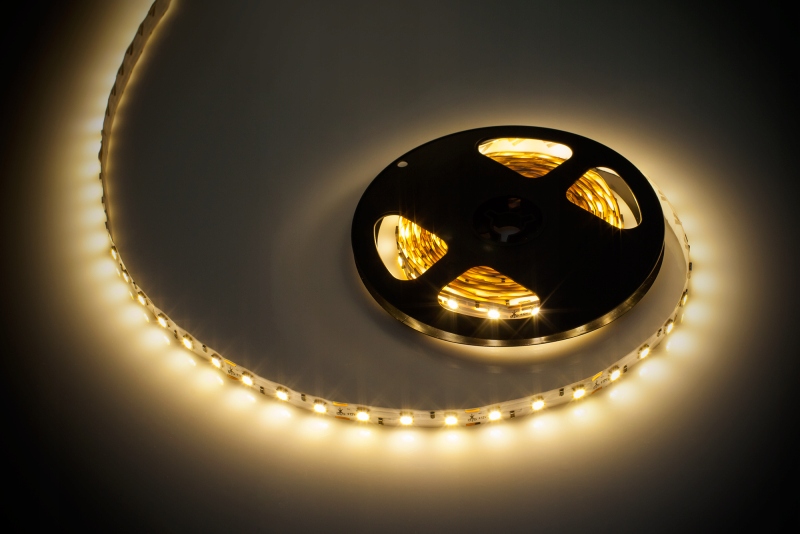 Sznur diodowy 5m (300x5050 SMD) ciepły biały – Eleganckie oświetlenie do Twojego wnętrza