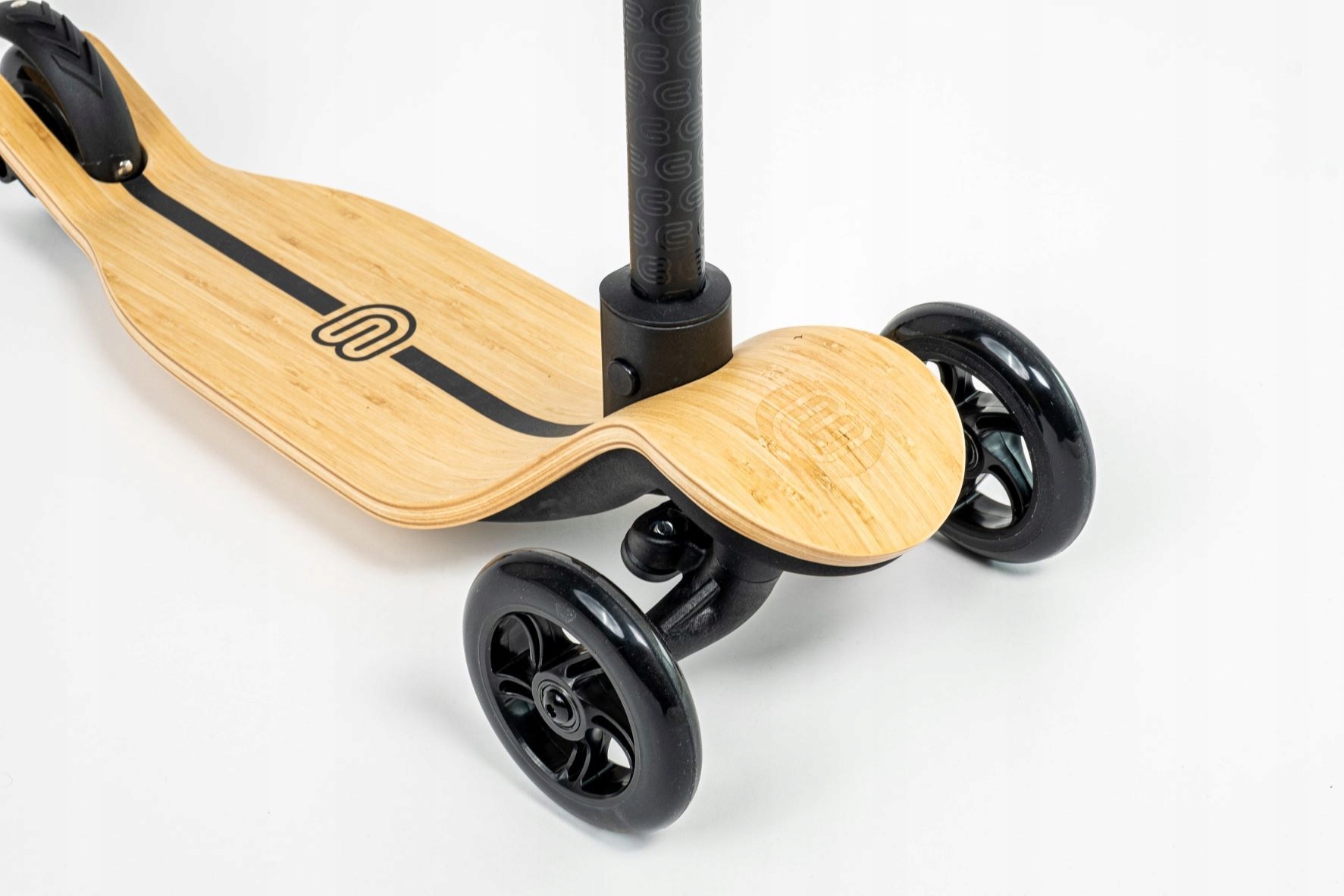 Hulajnoga Black Line – Idealny wybór dla aktywnych dzieci