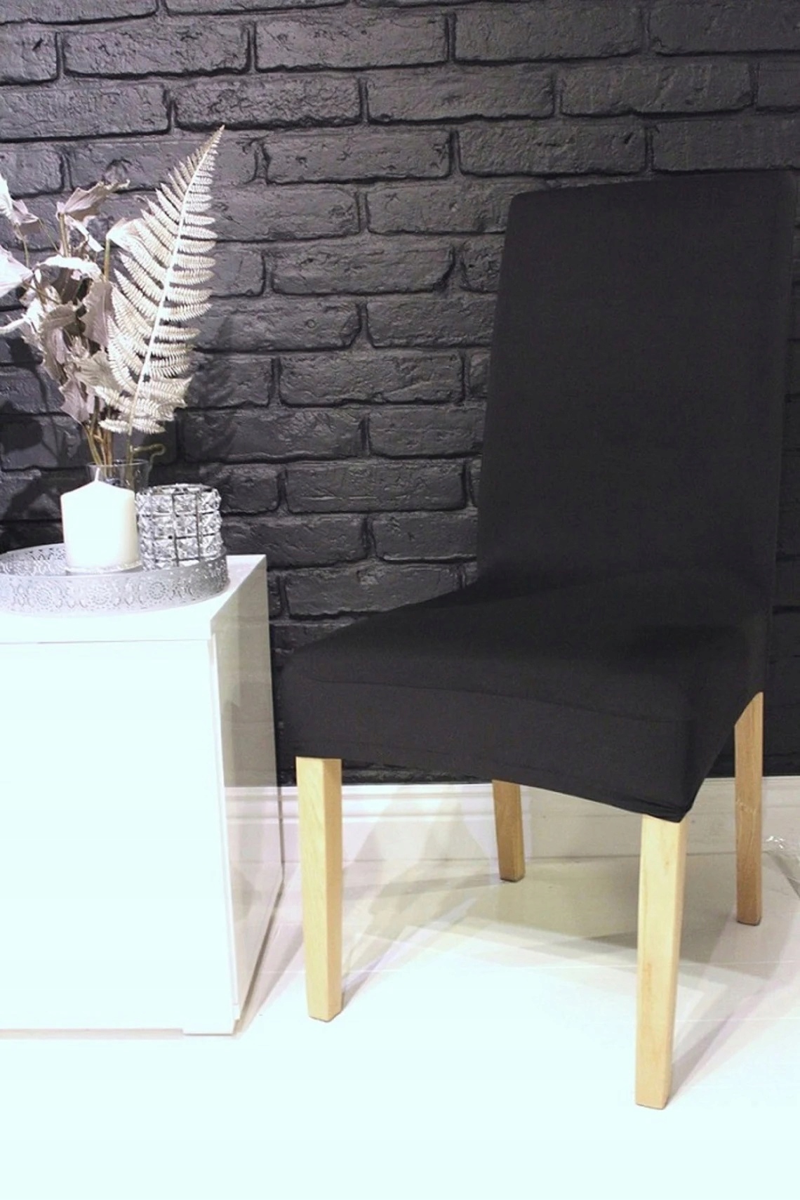 Elegancki czarny kolor – Stylowe uzupełnienie każdego wnętrza